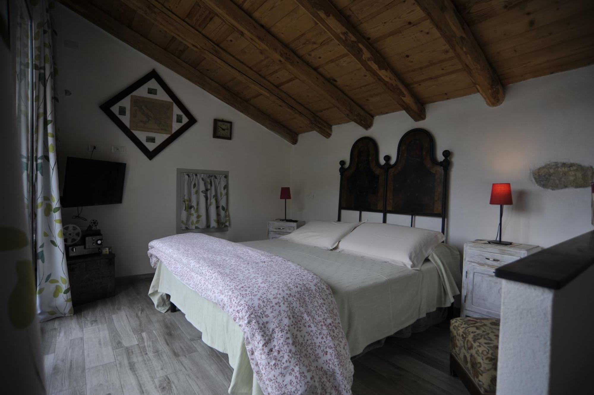 Agriturismo La Contessa (Adults Only) 菲纳莱利古雷 外观 照片