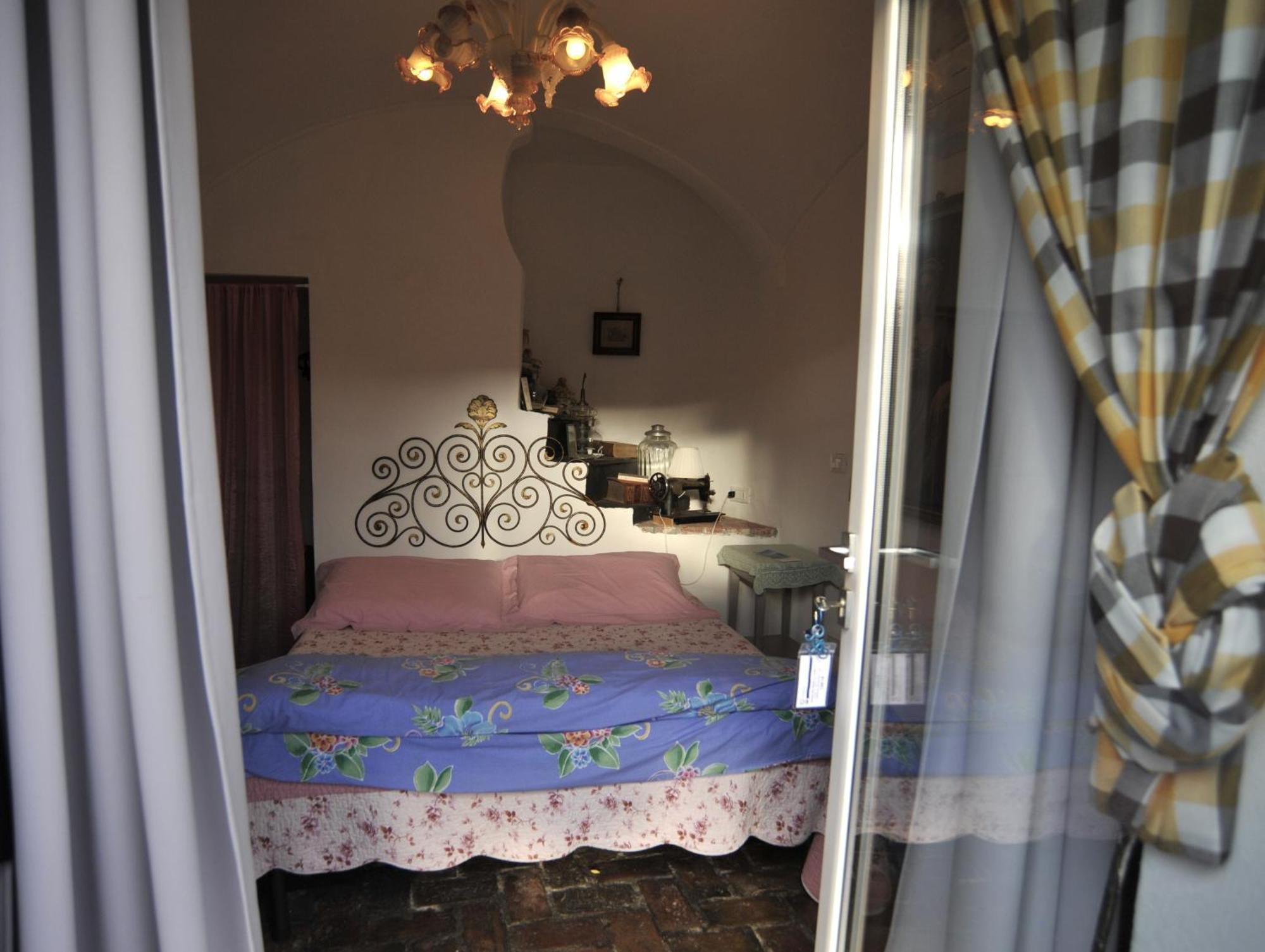 Agriturismo La Contessa (Adults Only) 菲纳莱利古雷 外观 照片