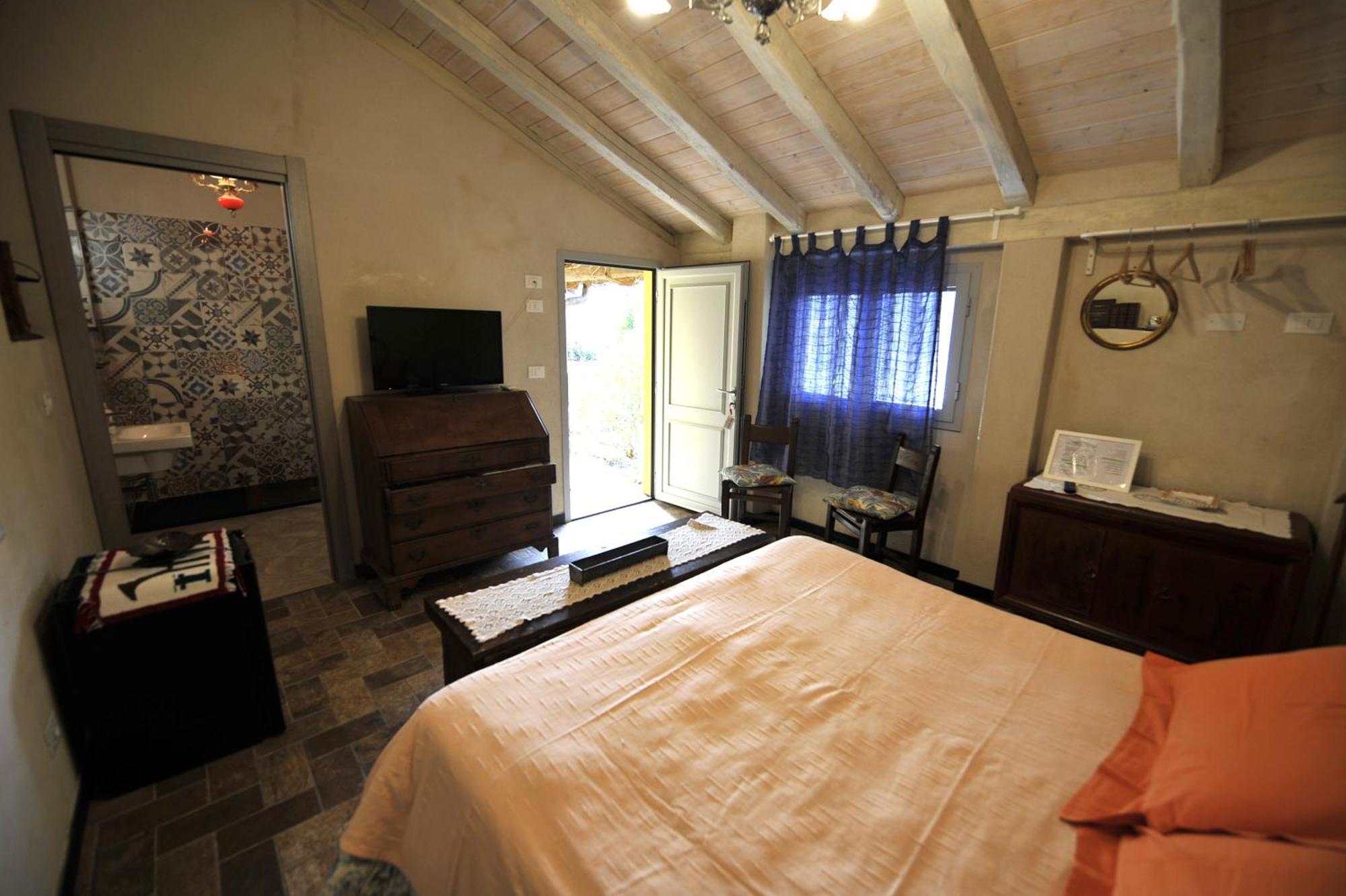 Agriturismo La Contessa (Adults Only) 菲纳莱利古雷 外观 照片